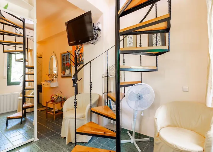 Palazzo Reale Superior Hersonissos (Crete)