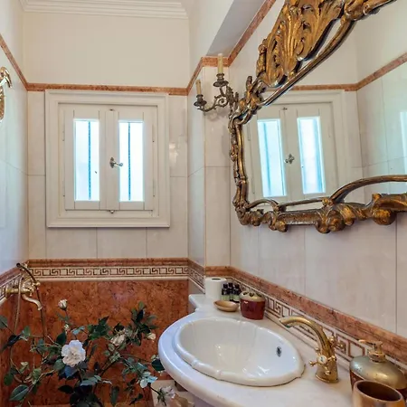 Palazzo Reale Superior *